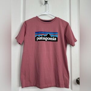 Patagonia Short Sleeve Crewneck Tee Girls size XXL 16/18